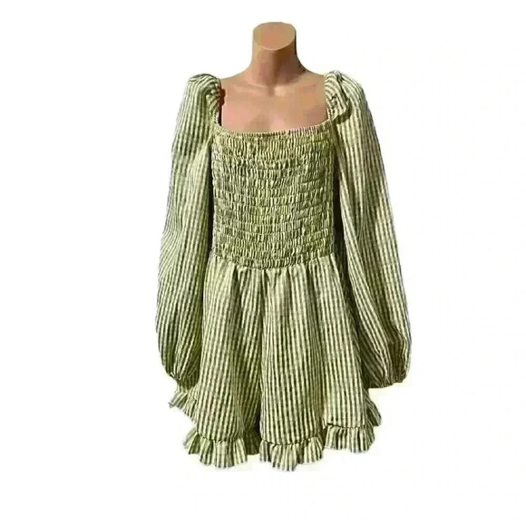 Pretty Little Thing Green Check Print Shirred Frill Hem Romper - Picture 1 of 4